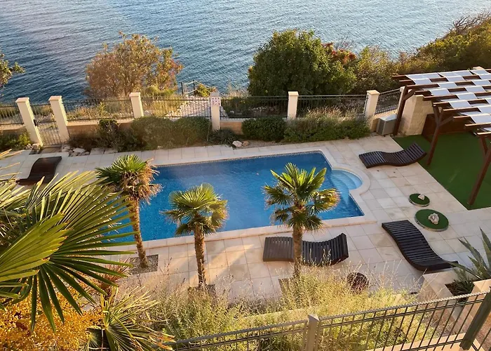 Povile Suites